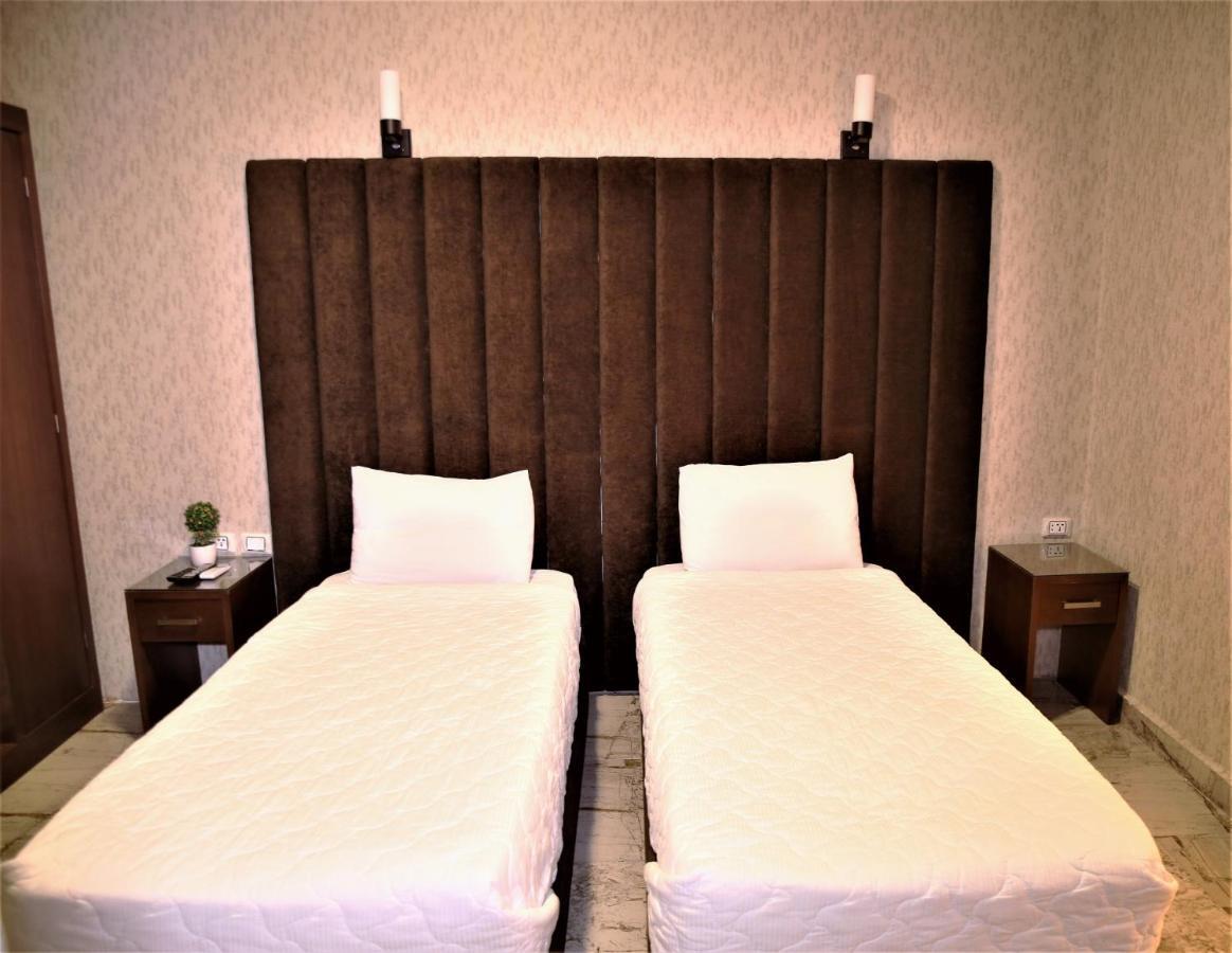 Valencia Hostel *
